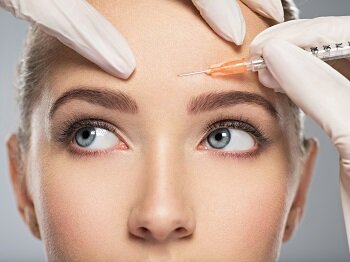 woman getting Botox injection, Brentwood, TN